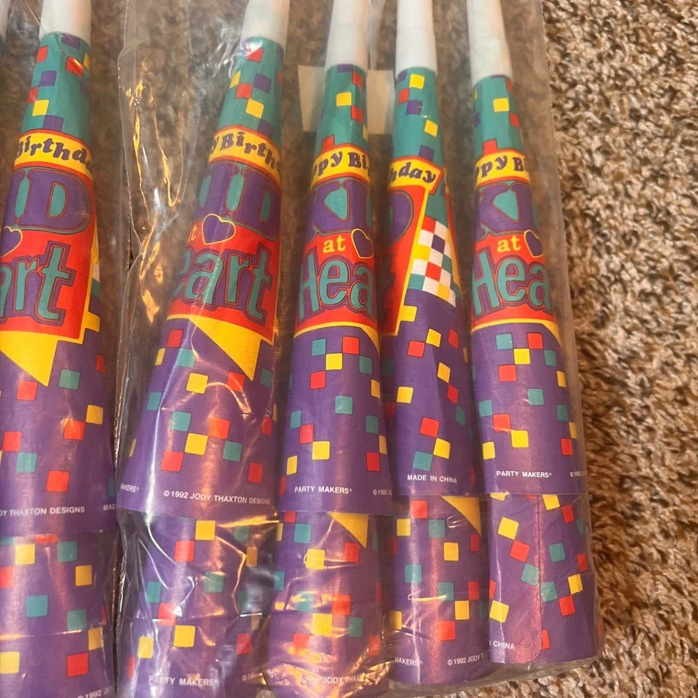 Vintage Party Horns 8 Count Happy Birthday at Heart Celebration Noisemakers Kids